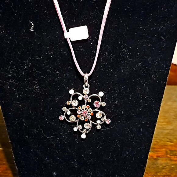 Lia Sophia pink necklace - Picture 1 of 4